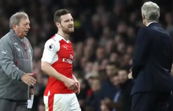 Arsenal Mustafi ruled out until 2017